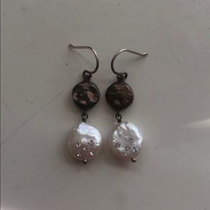 Silpada Jewelry - White and Gray Pearl Silpada Drop Earrings Silpada Jewelry - White and Gray Pearl Silpada Drop Earrings